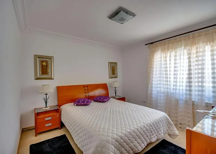 Апартаменты 7 Saias